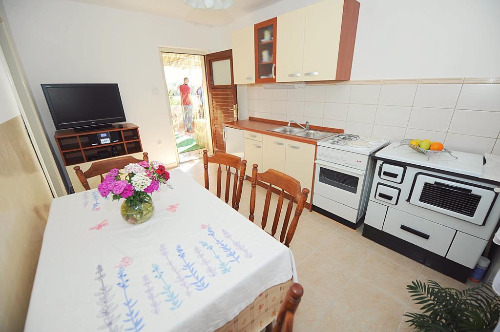 Apartment Karla Jadrtovac Rom bilde