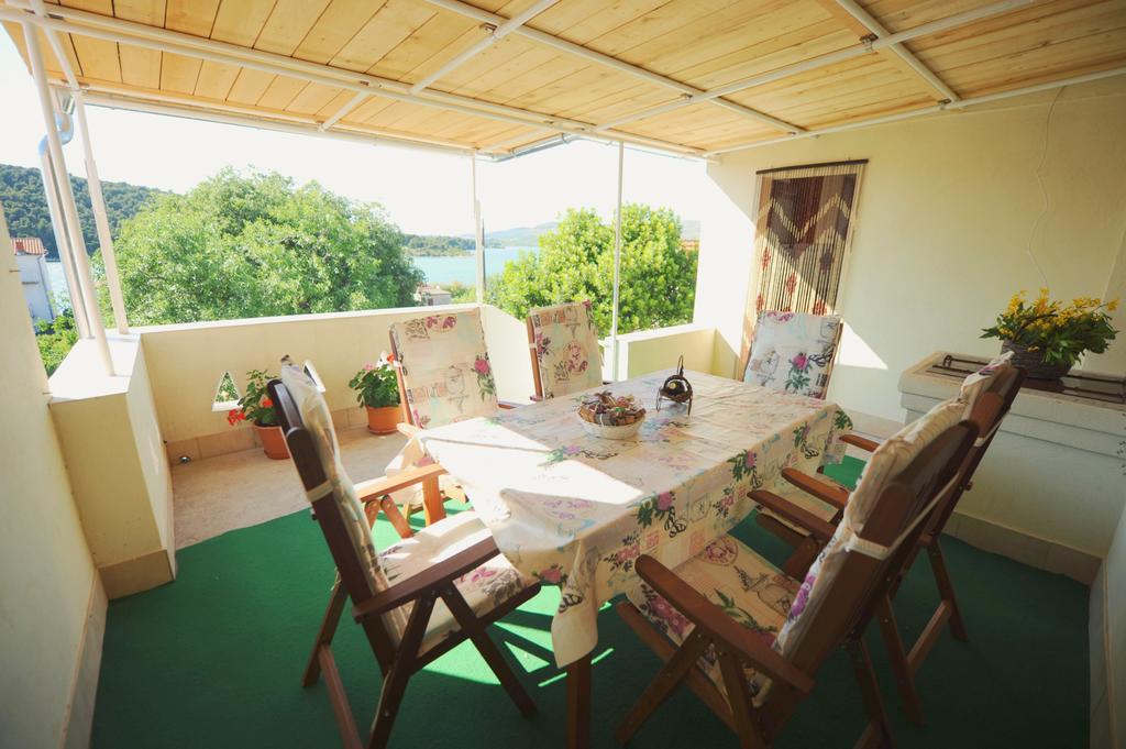 Apartment Karla Jadrtovac Rom bilde