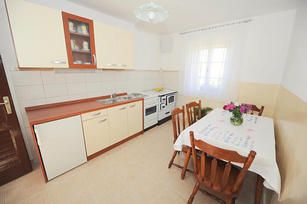 Apartment Karla Jadrtovac Rom bilde