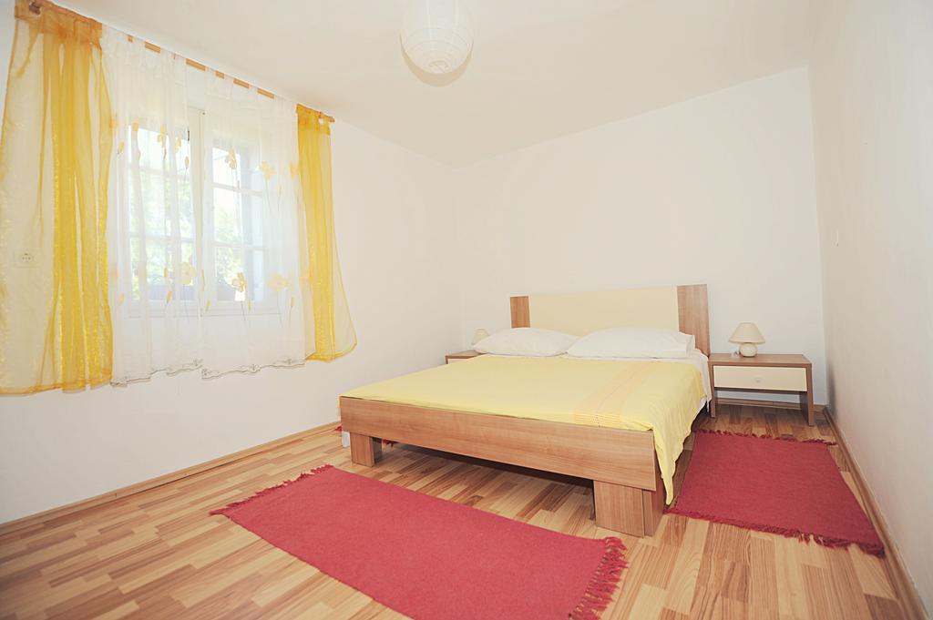 Apartment Karla Jadrtovac Rom bilde